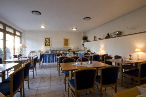 Hotel Blume Freiburg Bagian luar foto