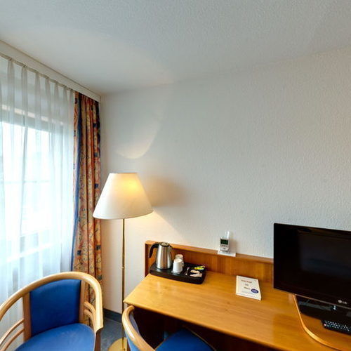 Hotel Blume Freiburg Bagian luar foto