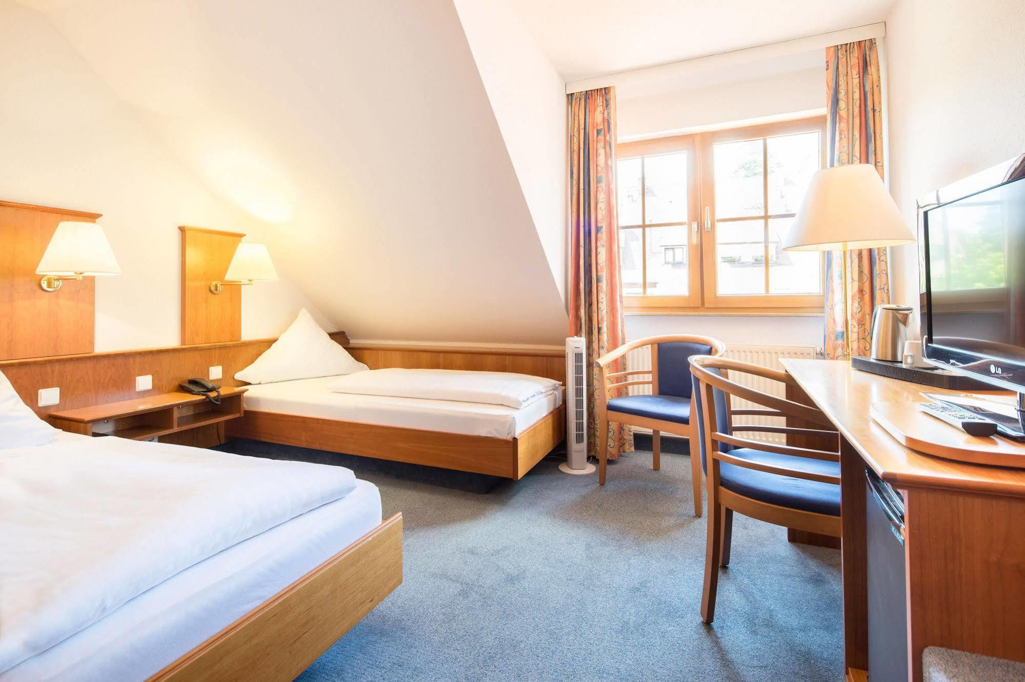 Hotel Blume Freiburg Bagian luar foto